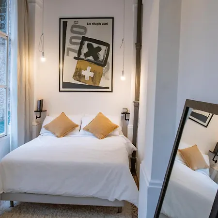 Historical Palace With Large Terrace Appartement *